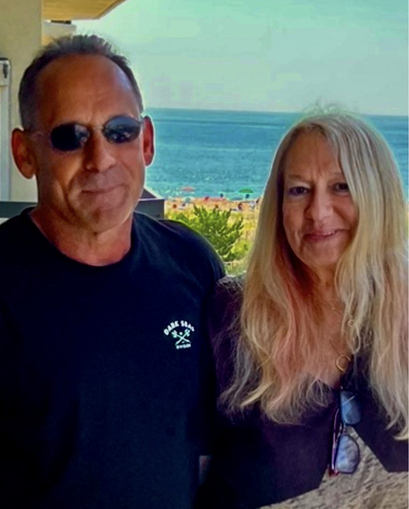 Cindi Klar in the photo 1