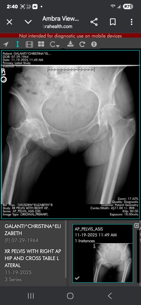 Christina Galanti in the photo 2