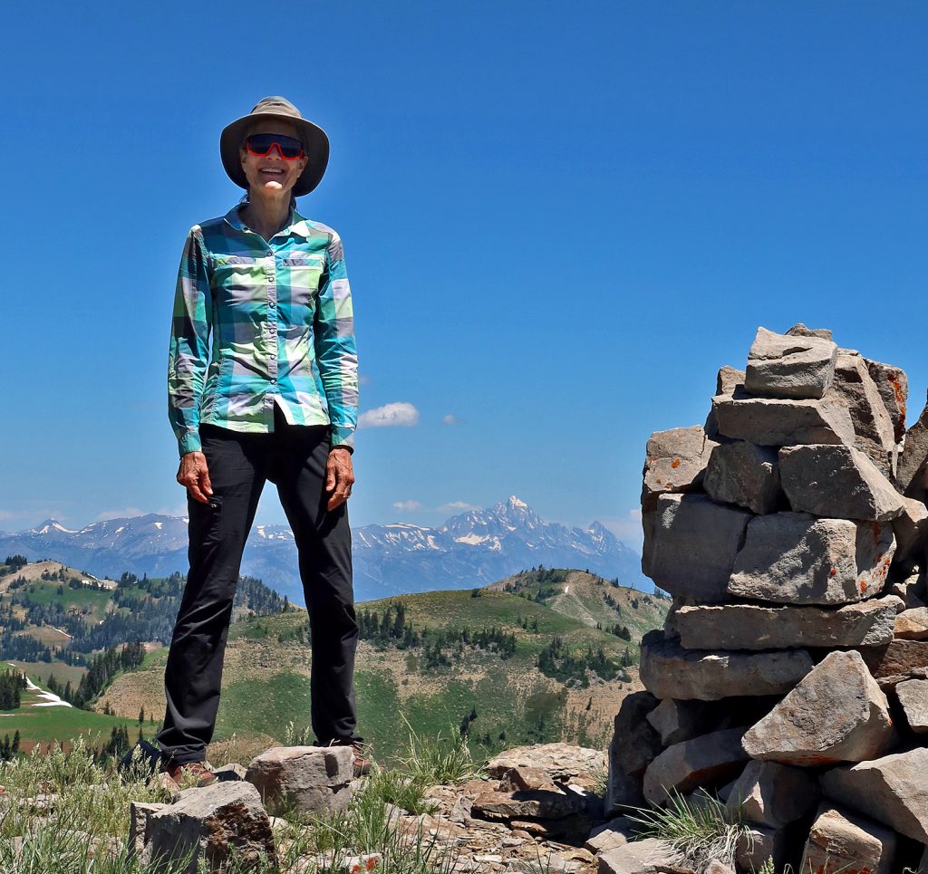 Cynthia Romney Hogan in the photo 2