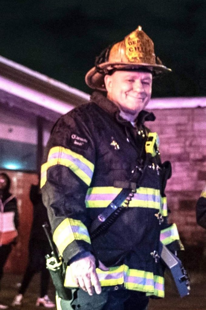 Donald Cocchi in the photo 1