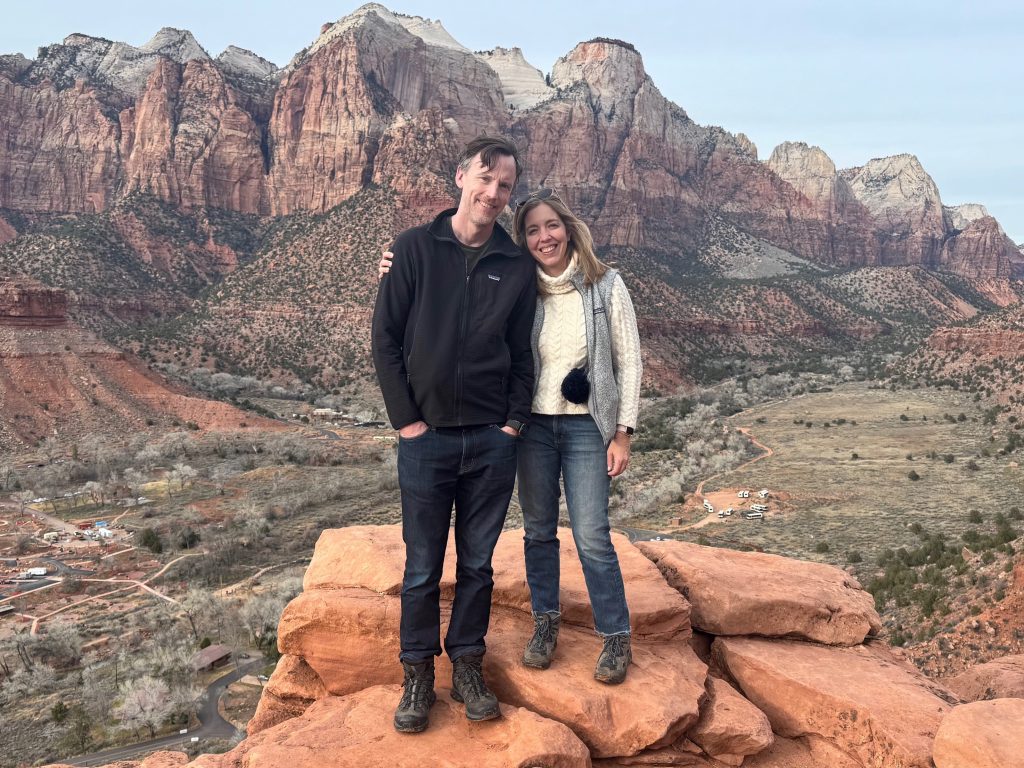 Analisa Barrett in the photo 1