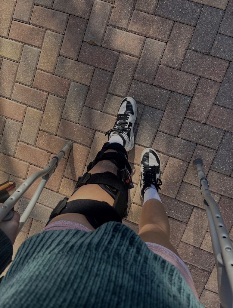 Cyan Love in the photo 3