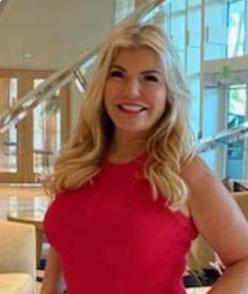 Nancy Brand in the photo 1